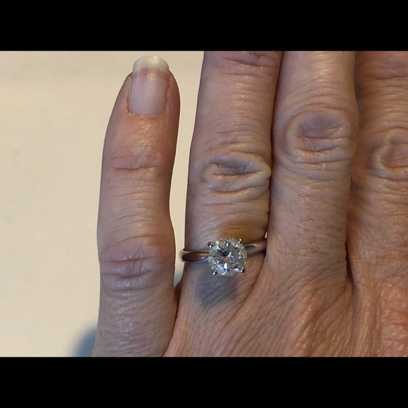 1.67 round solitaire - Picture 3 of 8